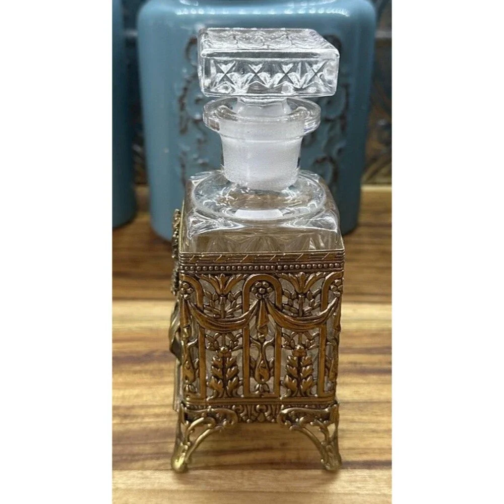 Vintage Gold Tone Ormolu Perfume Bottles & Jewelry Casket Set – Filigree - Picture 9 of 16